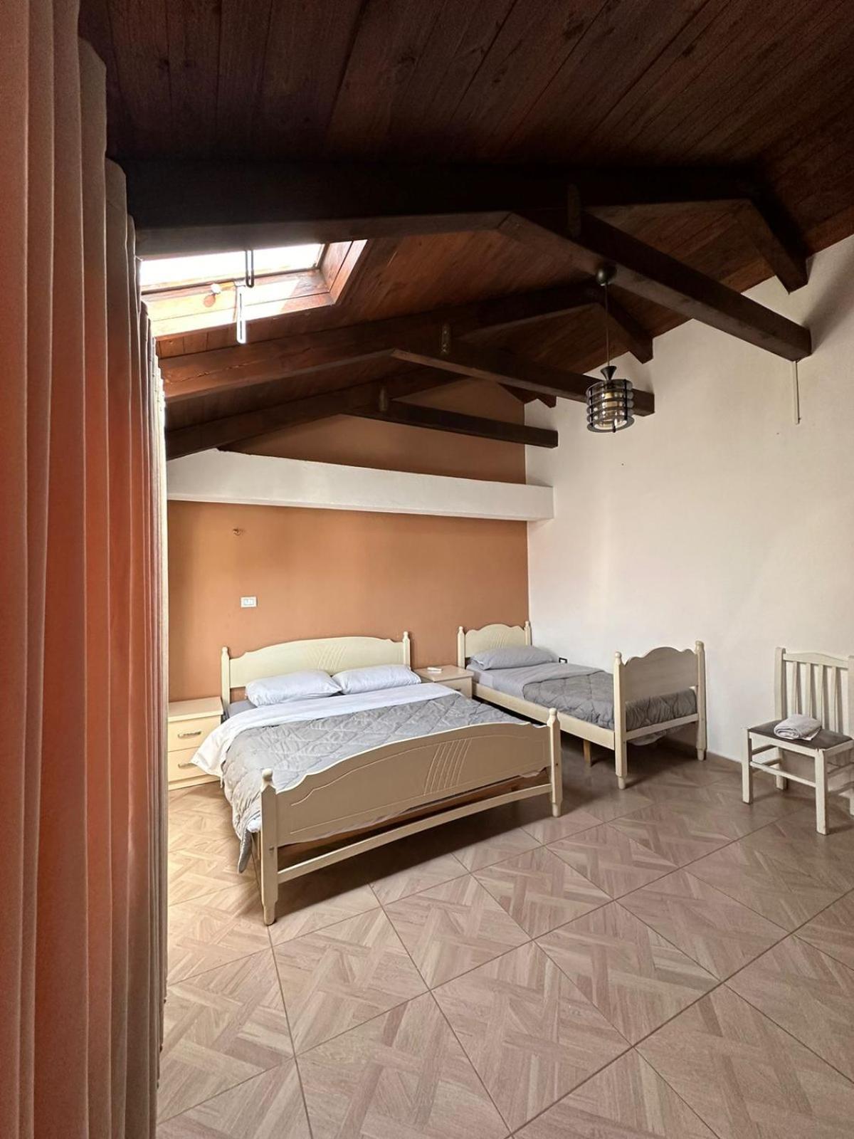 Kultura Hostel Shkoder Ngoại thất bức ảnh